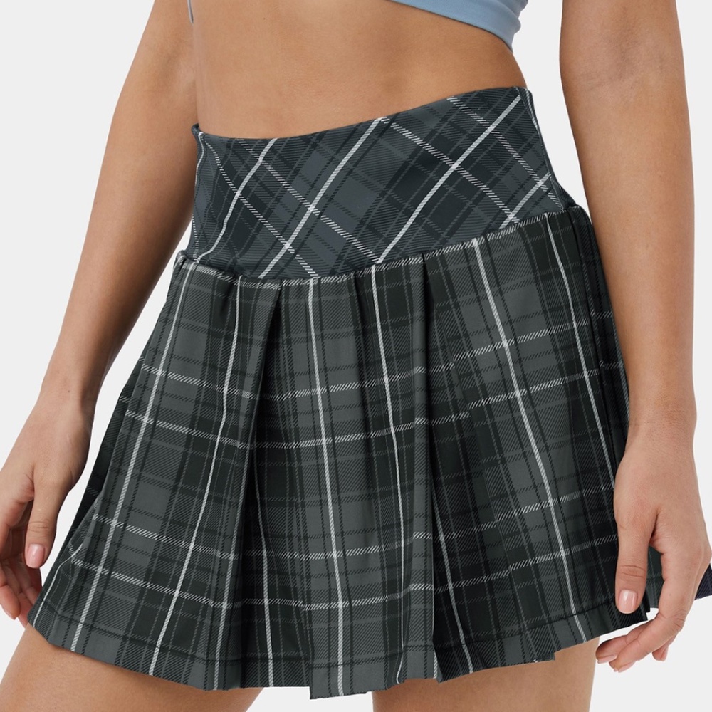 LIKE NEW | Halara High Waisted Plaid 2-in-1 Side Pocket Pleated Tennis Skirt